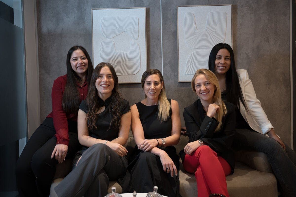 El equipo de la Escribanía Marcela Reyes